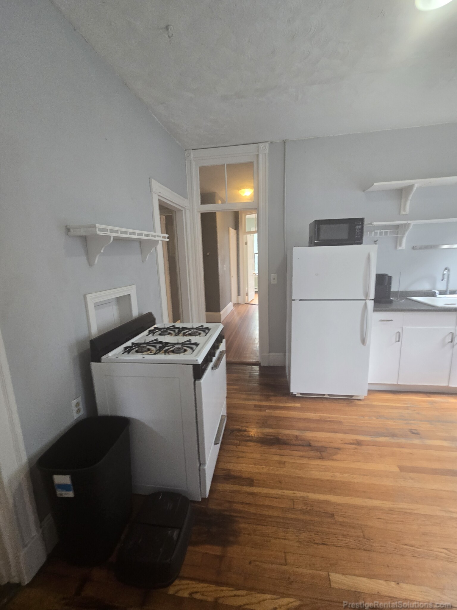 2.5 bed, 1 bath apartment for rent at 56 Creighton St Unit 2, Jamaica Plain — photo 9 of 15