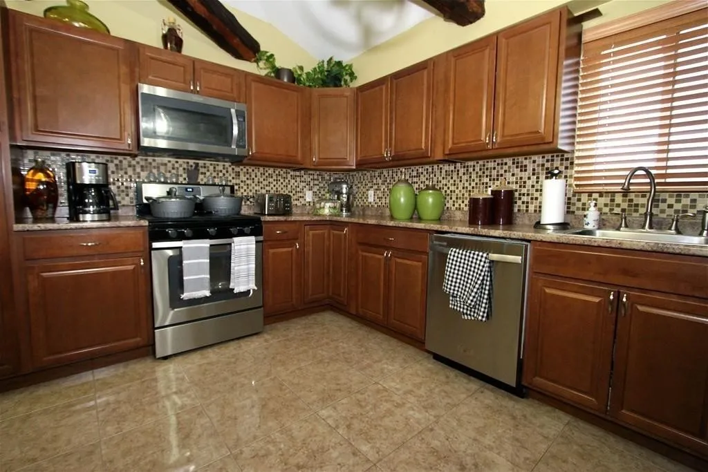 4 bed, 1 bath apartment for rent at 56 Crescent Ave Unit 2, Boston — photo 1 of 8