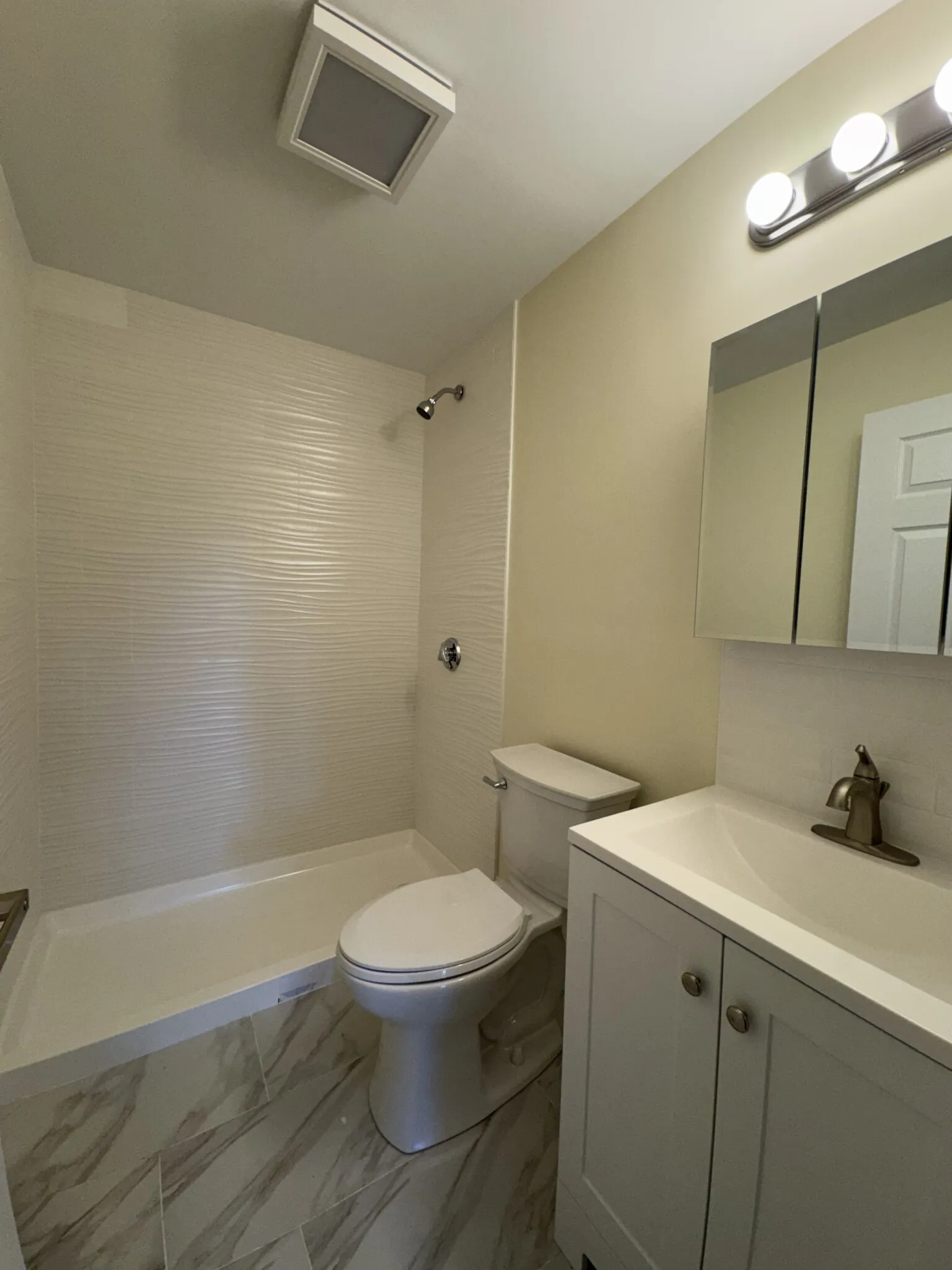 3 bed, 2 bath apartment for rent at 56 Cummings Rd Unit B, Brighton — photo 22 of 24
