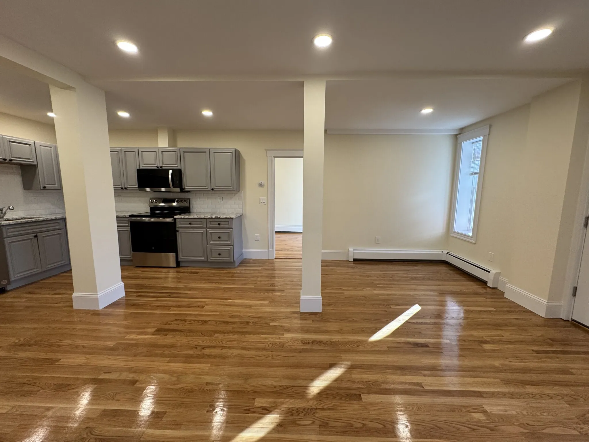 3 bed, 2 bath apartment for rent at 56 Cummings Rd Unit B, Brighton — photo 9 of 24