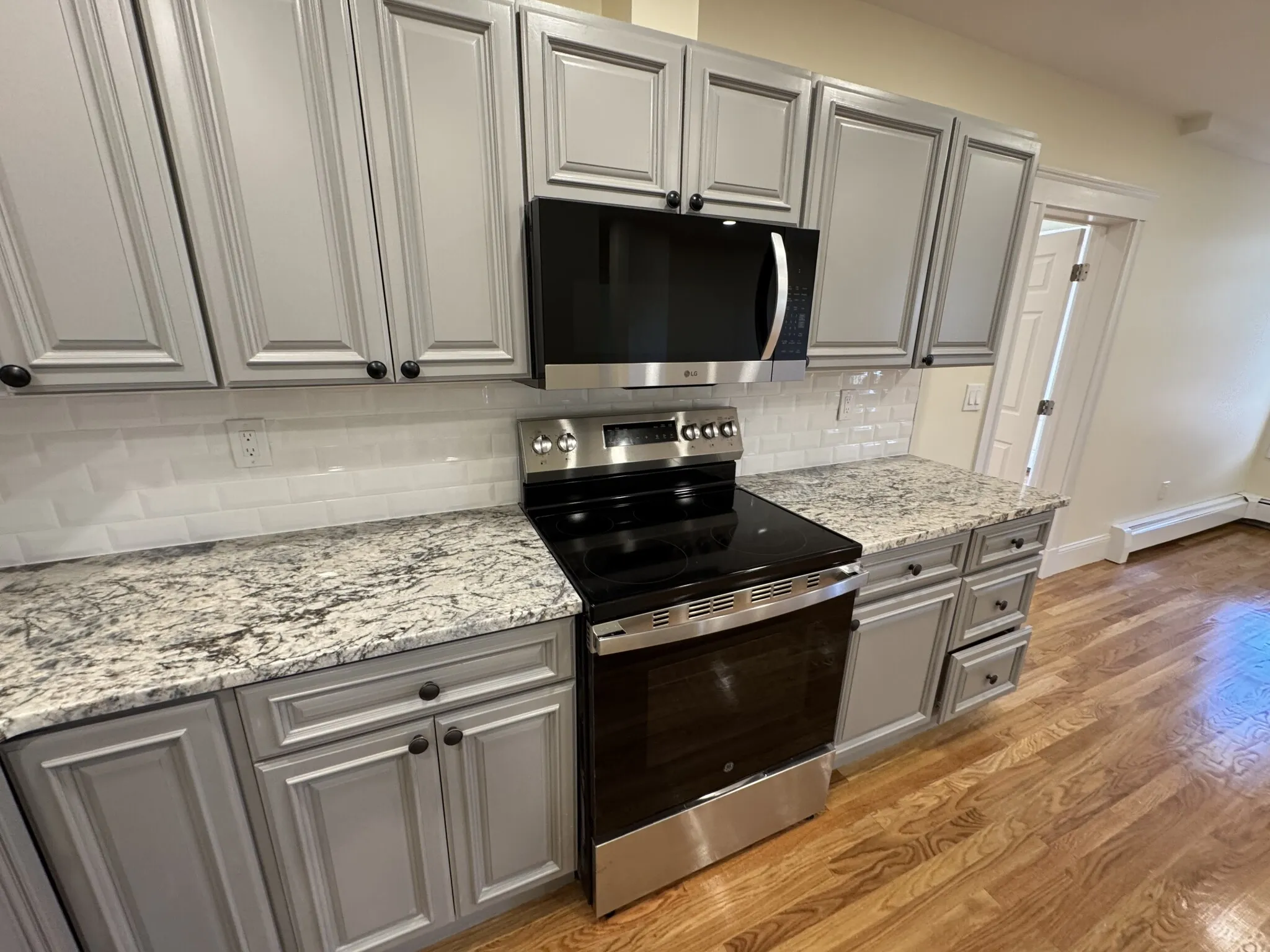 3 bed, 2 bath apartment for rent at 56 Cummings Rd Unit B, Brighton — photo 13 of 24