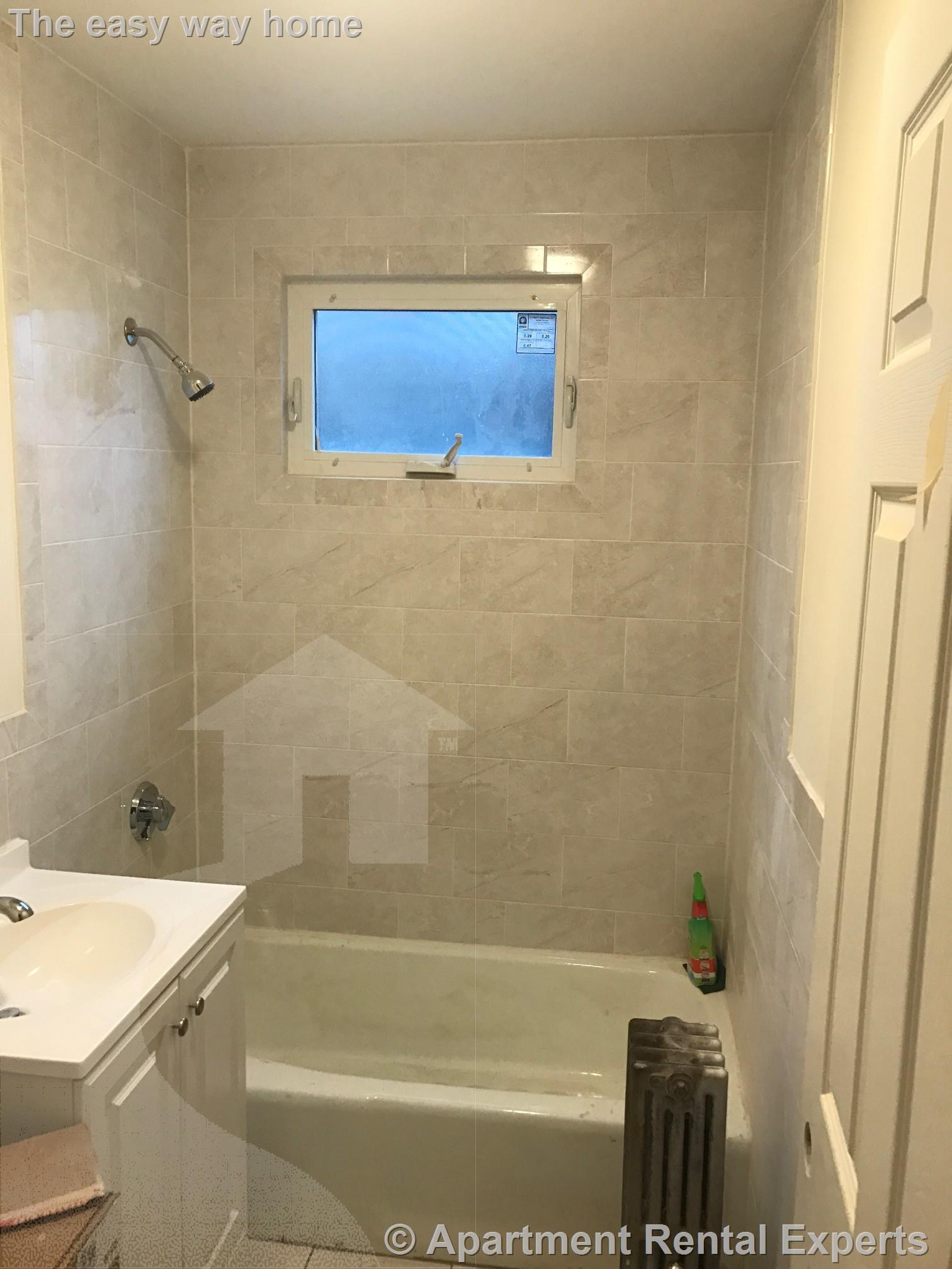 2 bed, 1 bath apartment for rent at 56 Derby St Unit 3, Winter Hill — photo 5 of 9