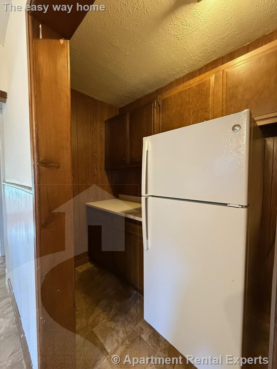 1 bed, 1 bath apartment for rent at 56 Derby St Unit 5, Winter Hill — photo 6 of 16