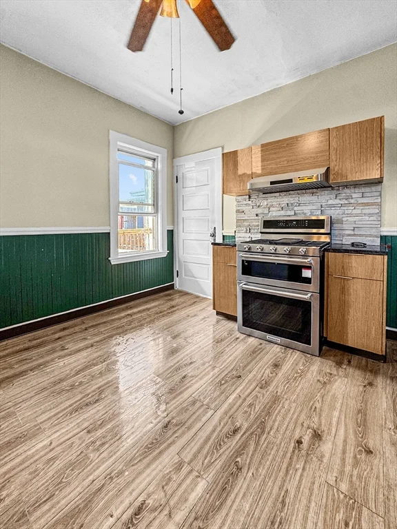 3 bed, 1 bath apartment for rent at 56 Dorset St Unit 3, Dorchester — photo 2 of 12