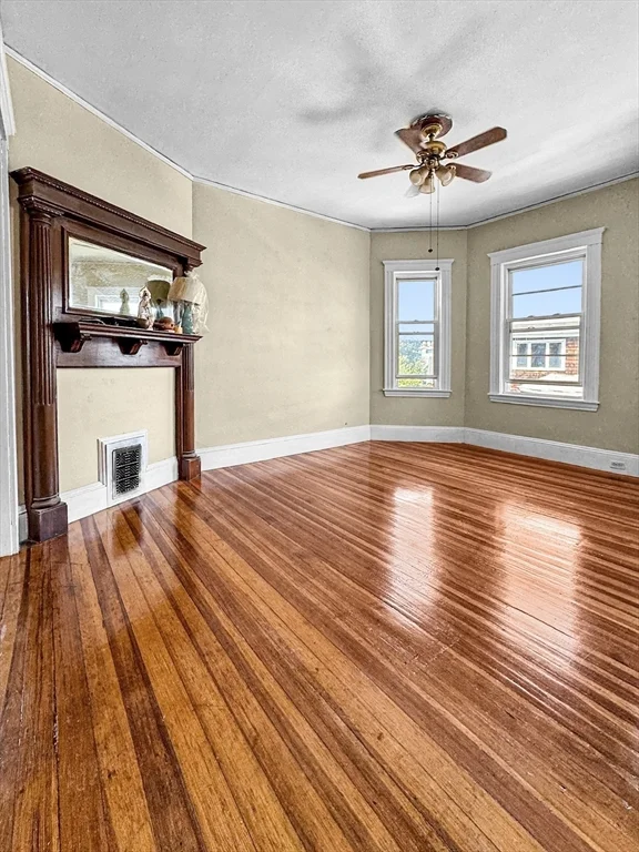 3 bed, 1 bath apartment for rent at 56 Dorset St Unit 3, Dorchester — photo 9 of 12