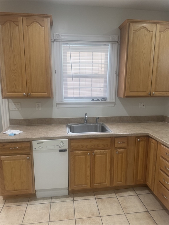 1 bed, 1 bath apartment for rent at 56 Earl Unit 1, Malden — photo 7 of 24