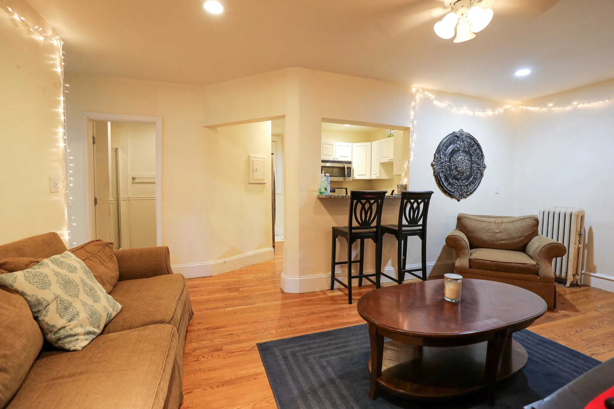 4 bed, 2 bath apartment for rent at 56 Egmont St Unit 4, North Brookline — photo 4 of 10