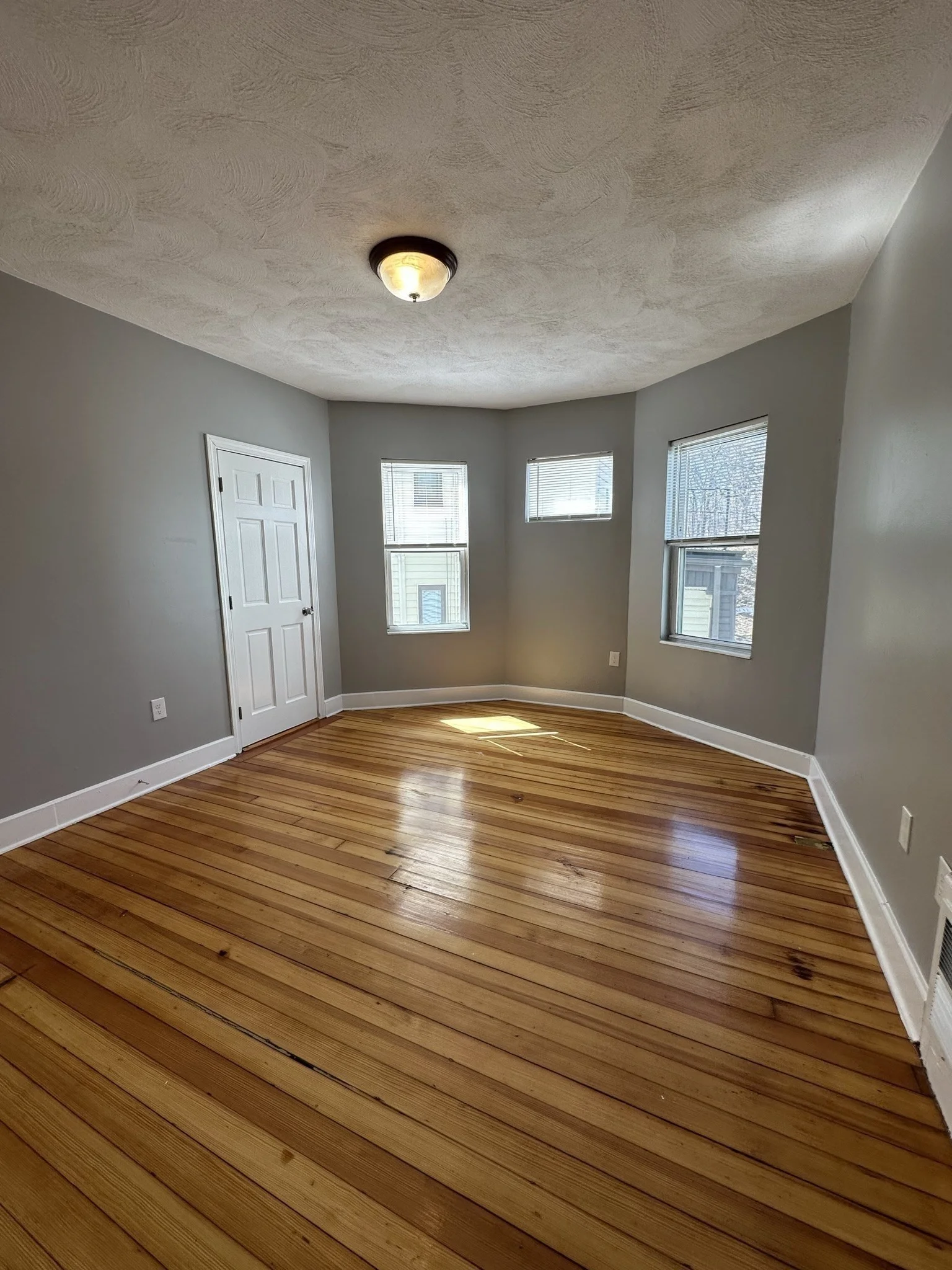 4 bed, 1 bath apartment for rent at 56 Everton St Unit 3, Dorchester — photo 16 of 25
