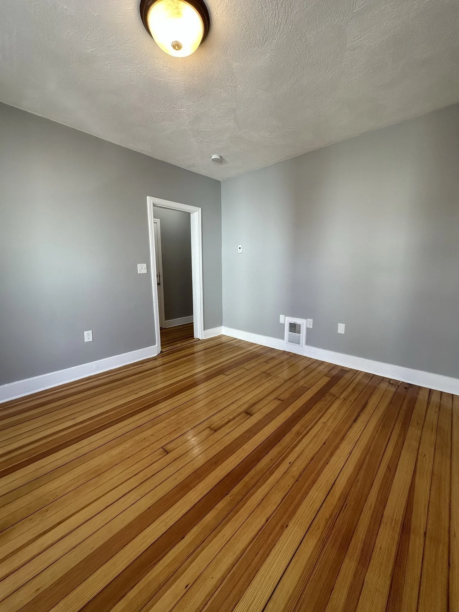 4 bed, 1 bath apartment for rent at 56 Everton St Unit 3, Dorchester — photo 11 of 25