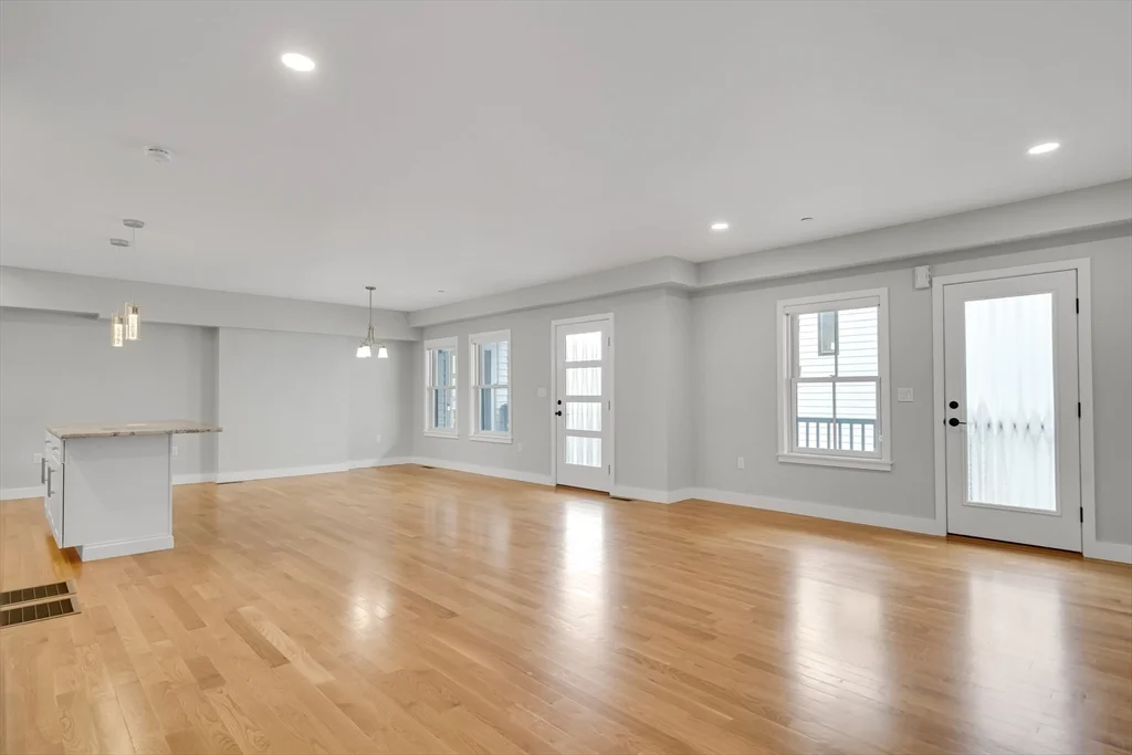 2 bed, 2 bath apartment for rent at 56 Franklin St Unit B, East Somerville — photo 4 of 19