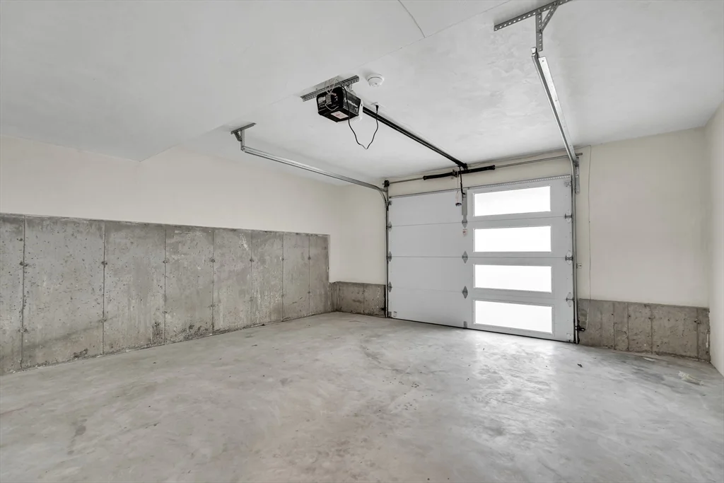 2 bed, 2 bath apartment for rent at 56 Franklin St Unit B, East Somerville — photo 18 of 19