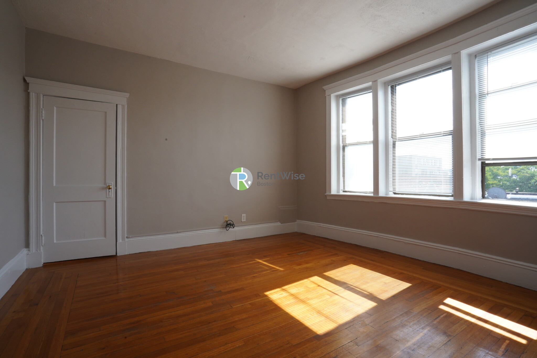 1 bed, 1 bath apartment for rent at 56 Gardner St Unit 15, Allston — photo 1 of 14