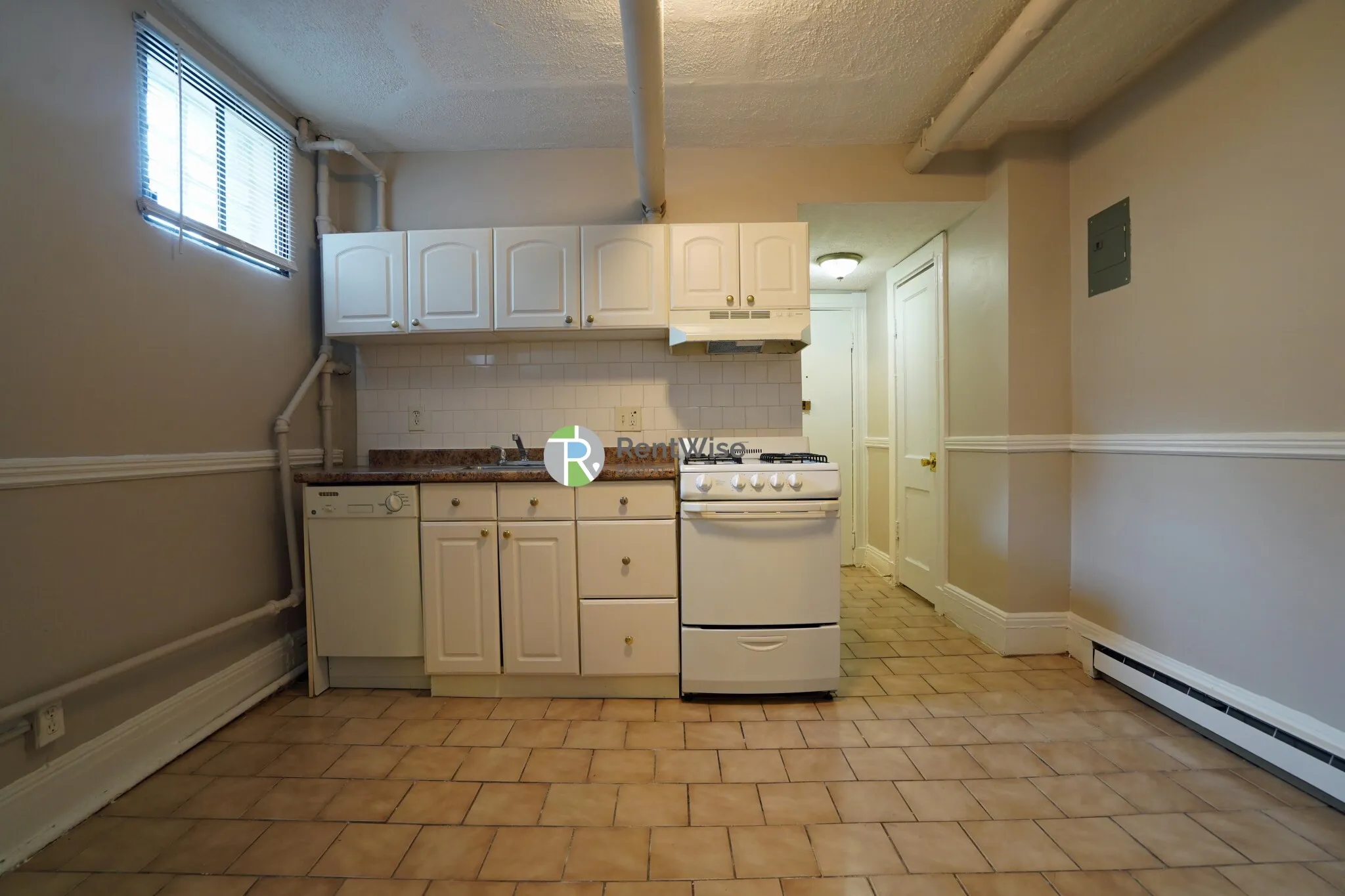 Studio bed, 1 bath apartment for rent at 56 Gardner St Unit 1A, Allston — photo 8 of 15