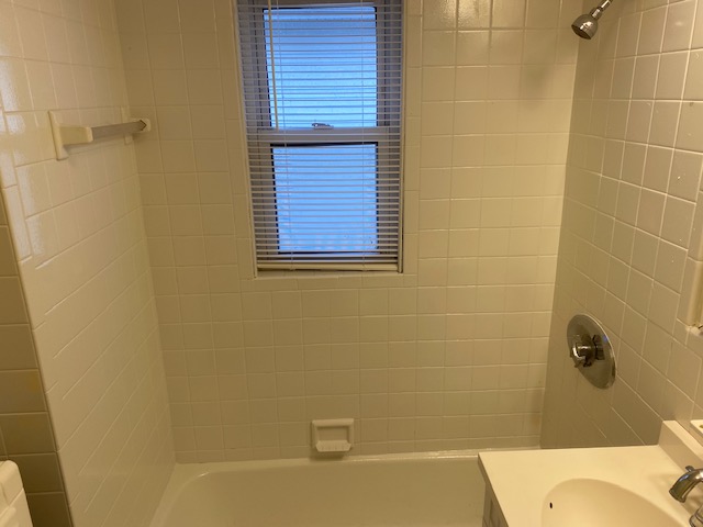4 bed, 1 bath apartment for rent at 56 Gordon St Unit 2, West Somerville — photo 6 of 17