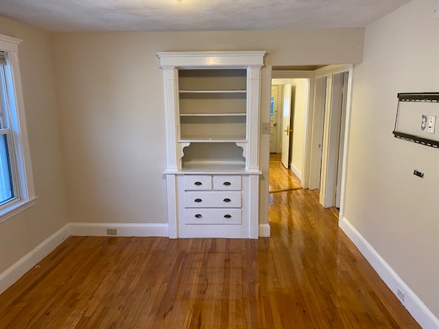4 bed, 1 bath apartment for rent at 56 Gordon St Unit 2, West Somerville — photo 7 of 17