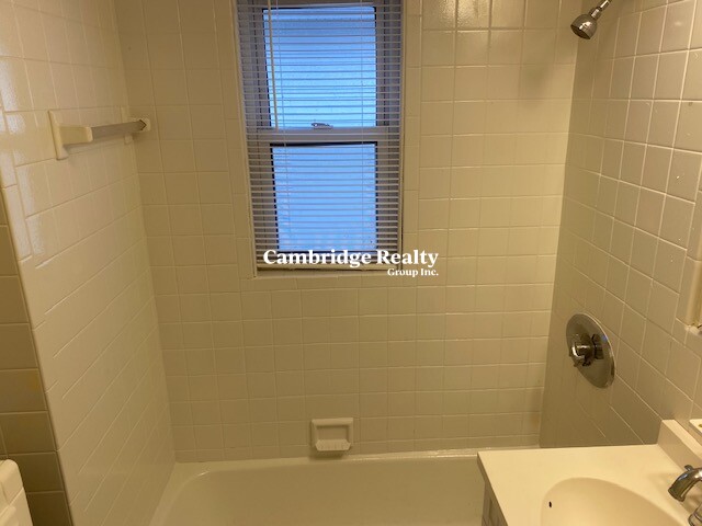 4 bed, 1 bath apartment for rent at 56 Gordon St Unit 2T, West Somerville — photo 17 of 17