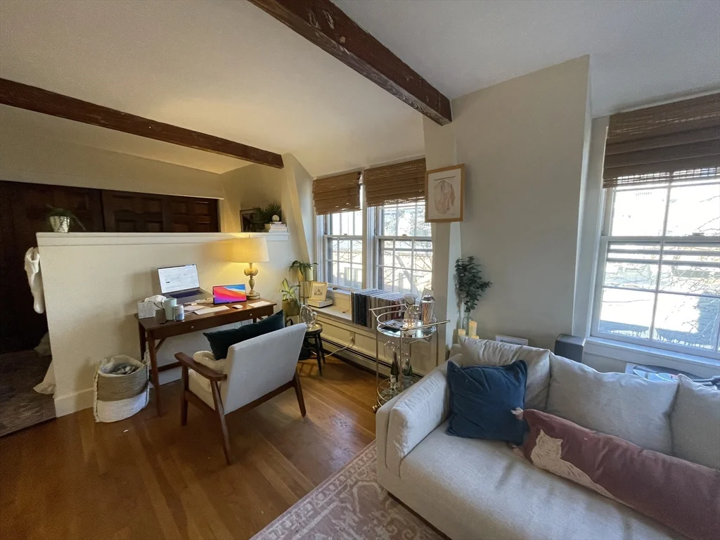 Studio bed, 1 bath apartment for rent at 56 Gray St Unit 6, South End — photo 2 of 10