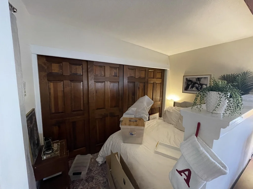 Studio bed, 1 bath apartment for rent at 56 Gray St Unit 6, South End — photo 9 of 10