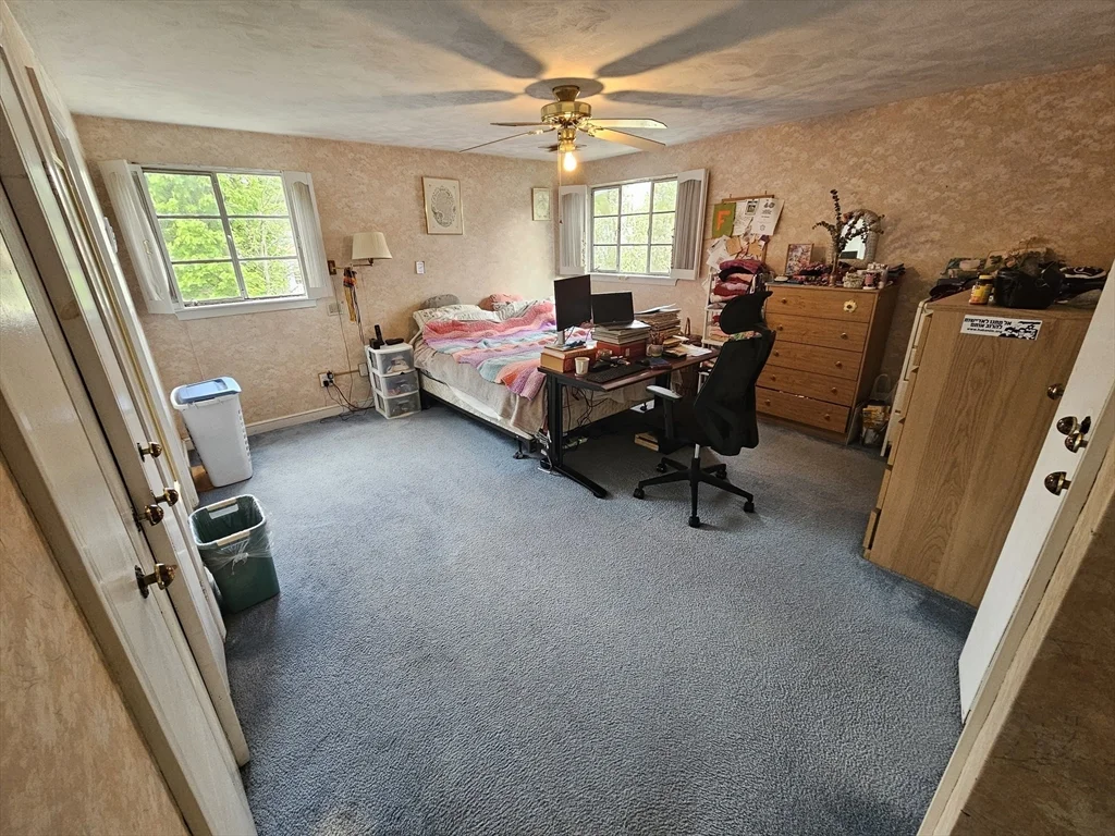 3 bed, 1 bath apartment for rent at 56 Great Meadow Rd, Newton — photo 16 of 32