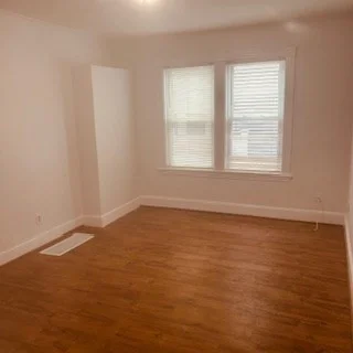 3 bed, 1 bath apartment for rent at 56 Hamilton St Unit 2, Hyde Park — photo 1 of 16