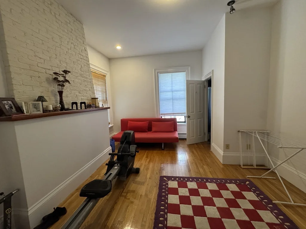 3 bed, 2 bath apartment for rent at 56 Hawes Unit 2, Coolidge Corner — photo 6 of 17
