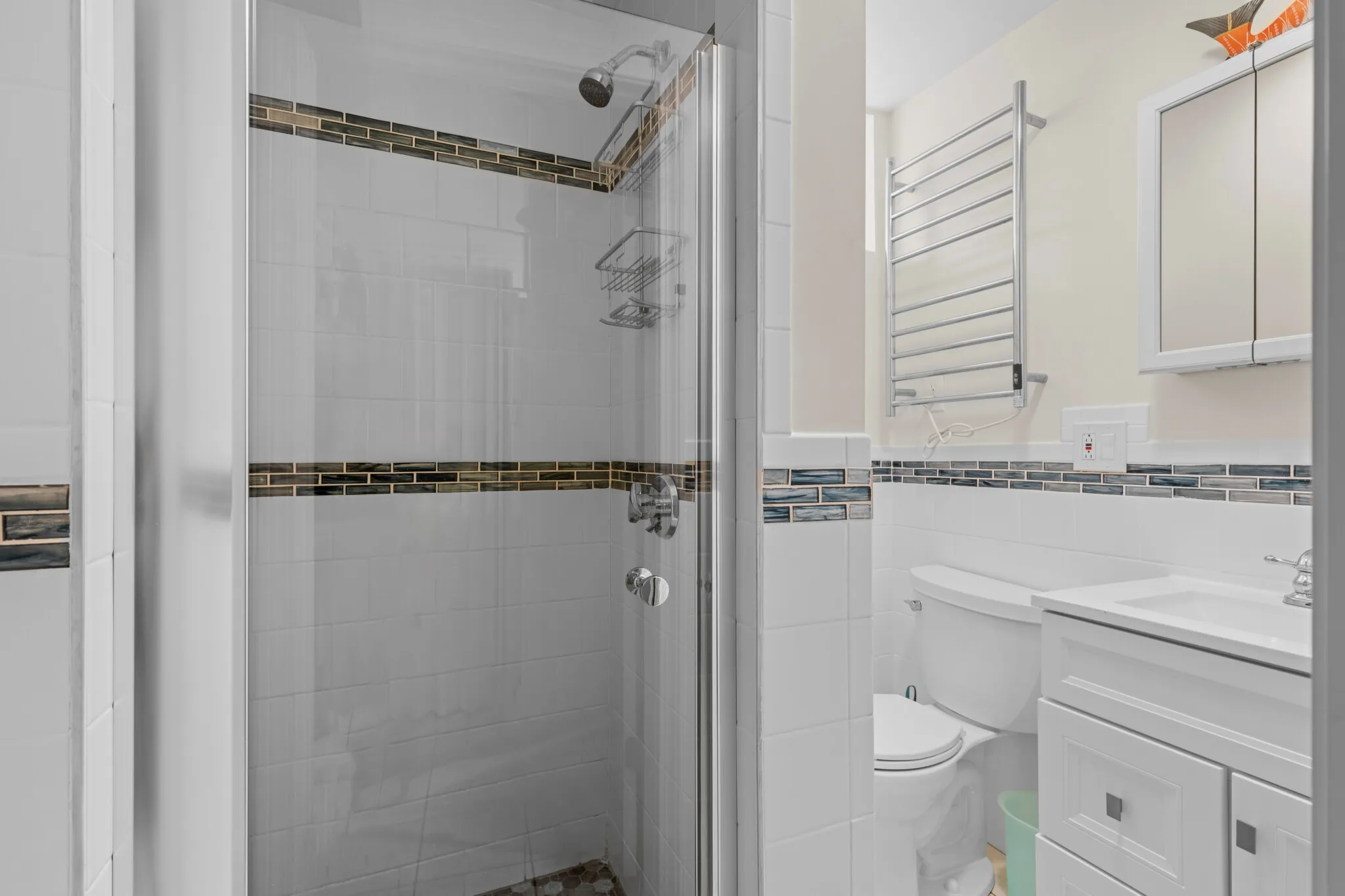 2 bed, 2 bath apartment for rent at 56 Hobson St Unit Garden, Oak Square — photo 8 of 10