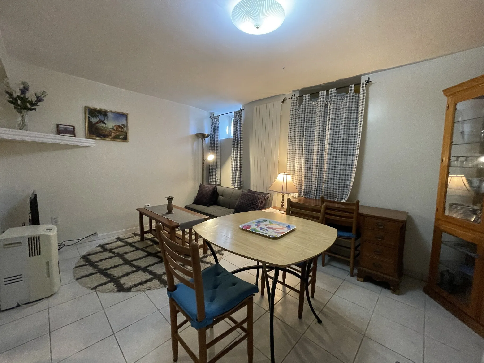 2 bed, 2 bath apartment for rent at 56 Hobson St Unit Garden Suite, Oak Square — photo 3 of 24