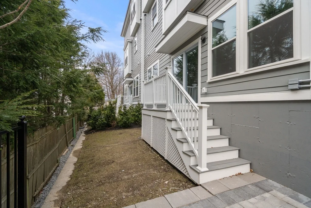 4 bed, 3 bath apartment for rent at 56 Indiana Ter Unit 56, Newton Upper Falls — photo 21 of 22
