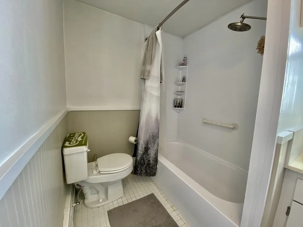 3 bed, 1 bath apartment for rent at 56 Jackson St Unit 2, Quincy — photo 21 of 26