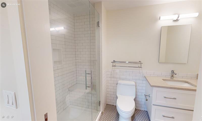 3 bed, 3 bath apartment for rent at 56 John F Kennedy St Unit 4, Riverside — photo 14 of 18