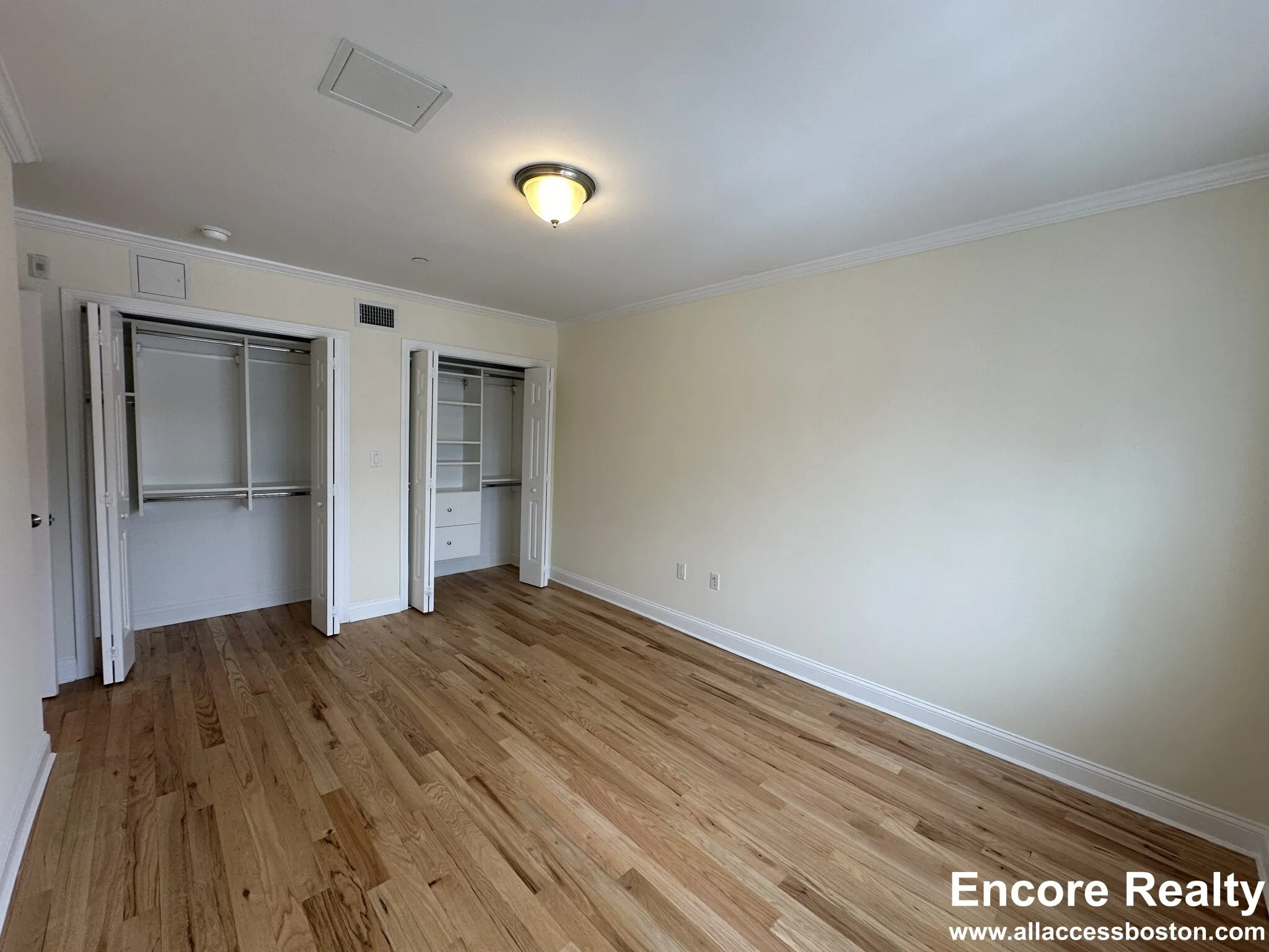 3 bed, 1.5 bath apartment for rent at 56 Langdon St Unit 7, Neighborhood Nine — photo 12 of 25