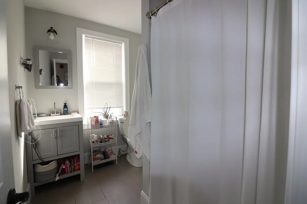 3 bed, 2 bath apartment for rent at 56 Liverpool St Unit 2, East Boston — photo 11 of 12