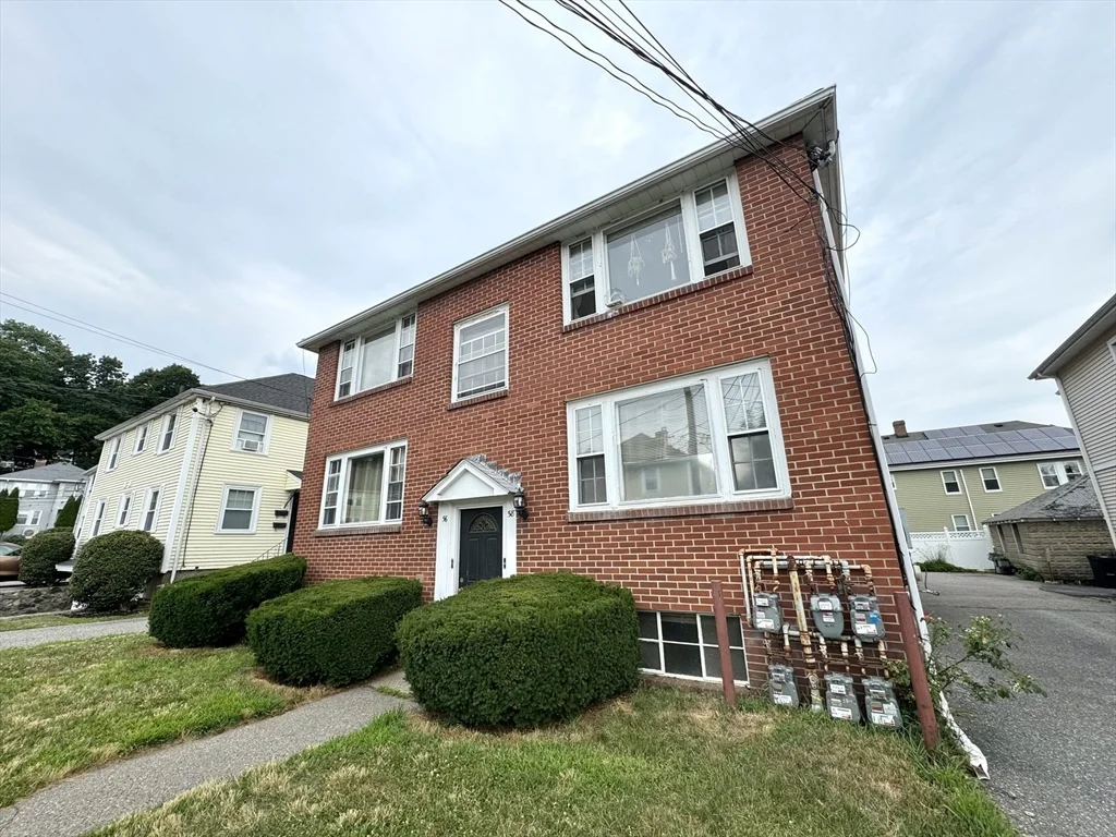1 bed, 1 bath apartment for rent at 56 Nathan Rd Unit 1, Waltham — photo 1 of 15