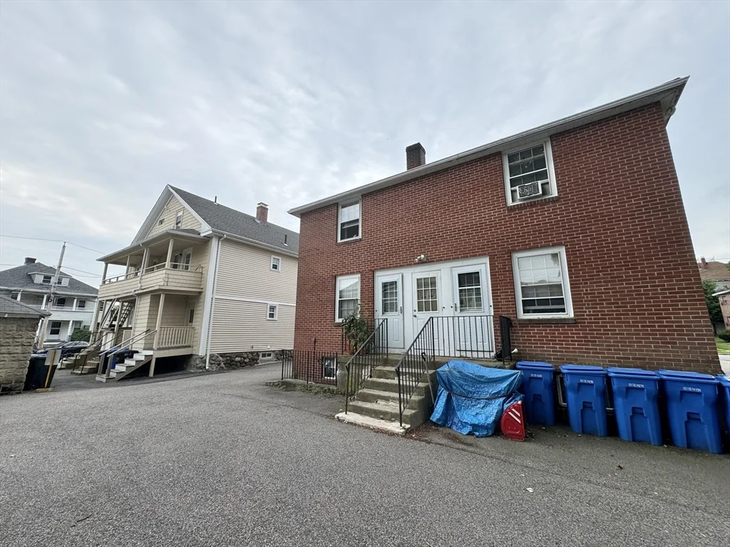 1 bed, 1 bath apartment for rent at 56 Nathan Rd Unit 1, Waltham — photo 15 of 15