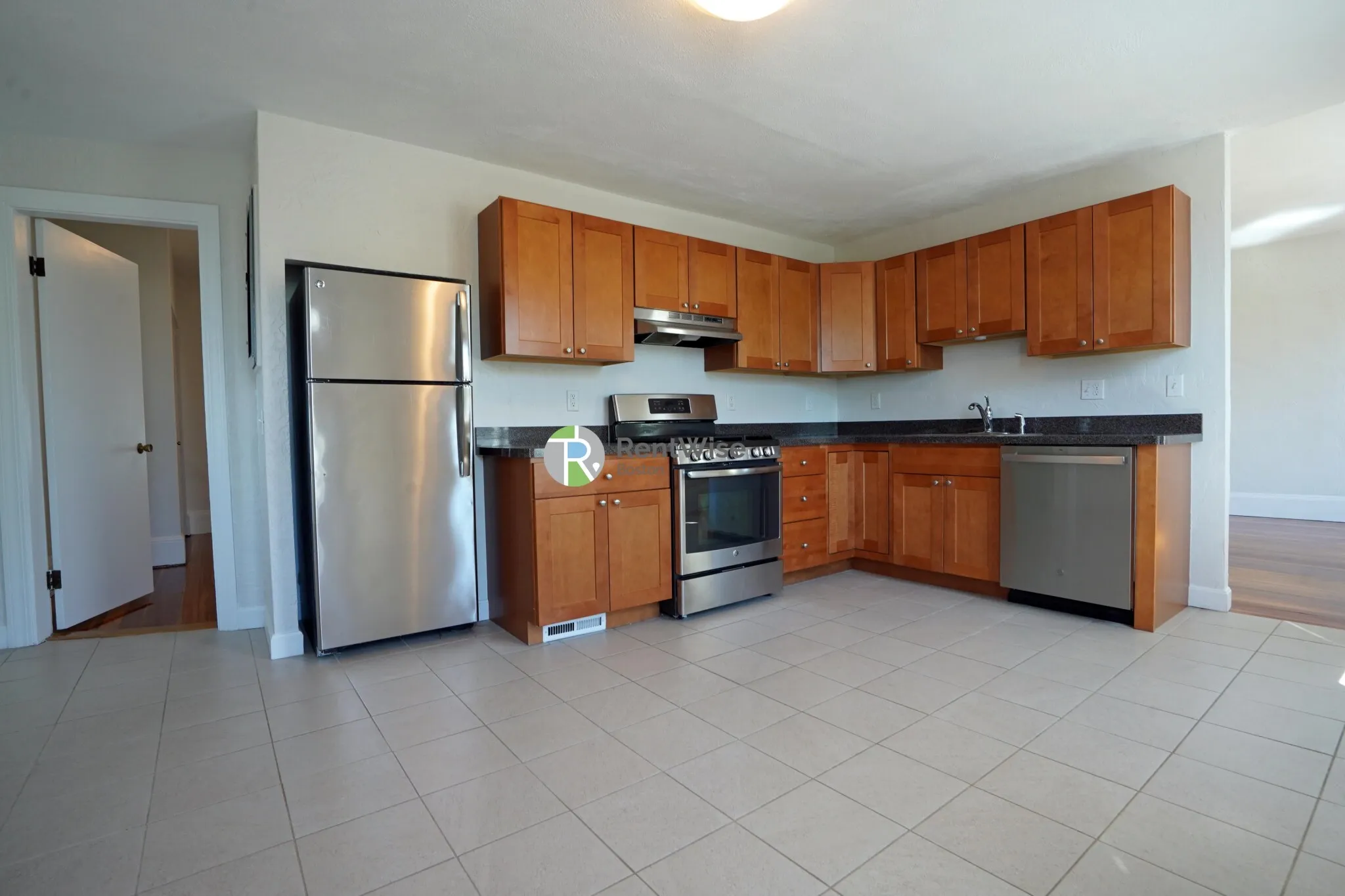 4 bed, 1 bath apartment for rent at 56 Oxford St Unit 58-3, Spring Hill — photo 9 of 44