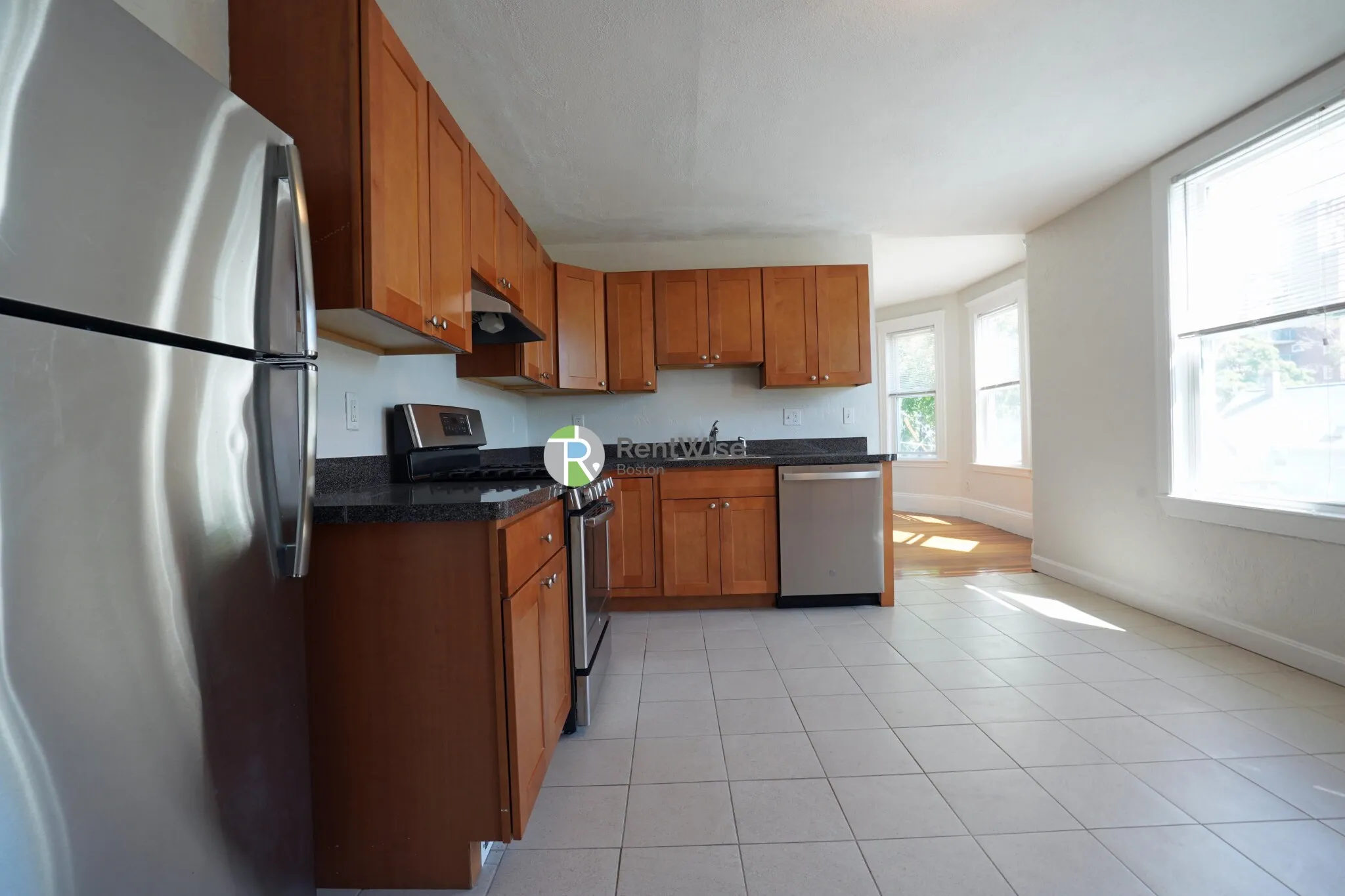4 bed, 1 bath apartment for rent at 56 Oxford St Unit 58-3, Spring Hill — photo 8 of 44
