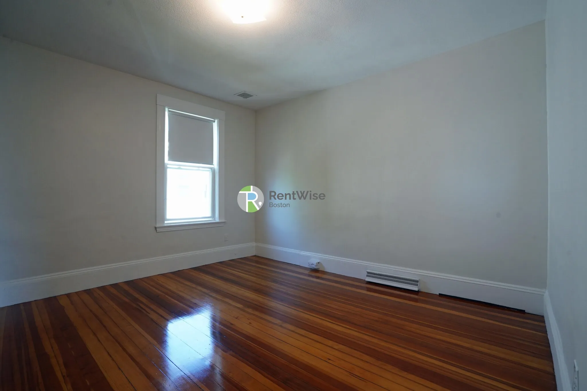 4 bed, 1 bath apartment for rent at 56 Oxford St Unit 58-3, Spring Hill — photo 10 of 44