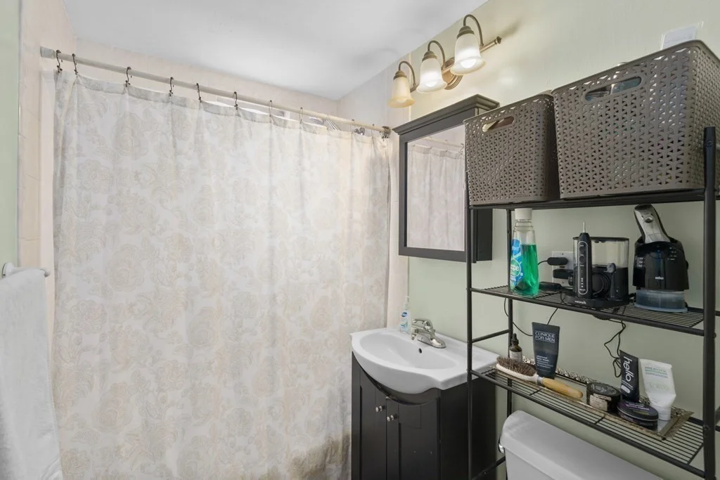 1 bed, 1 bath apartment for rent at 56 Park Vale Ave Unit 12, Allston — photo 9 of 10