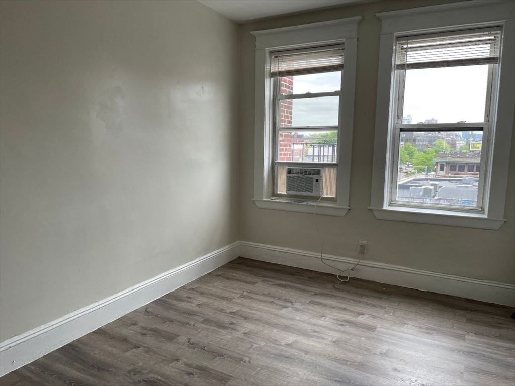 2 bed, 1 bath apartment for rent at 56 Park Vale Ave Unit 17, Allston — photo 10 of 15