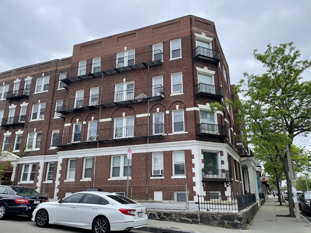 2 bed, 1 bath apartment for rent at 56 Park Vale Ave Unit 17, Allston — photo 2 of 15