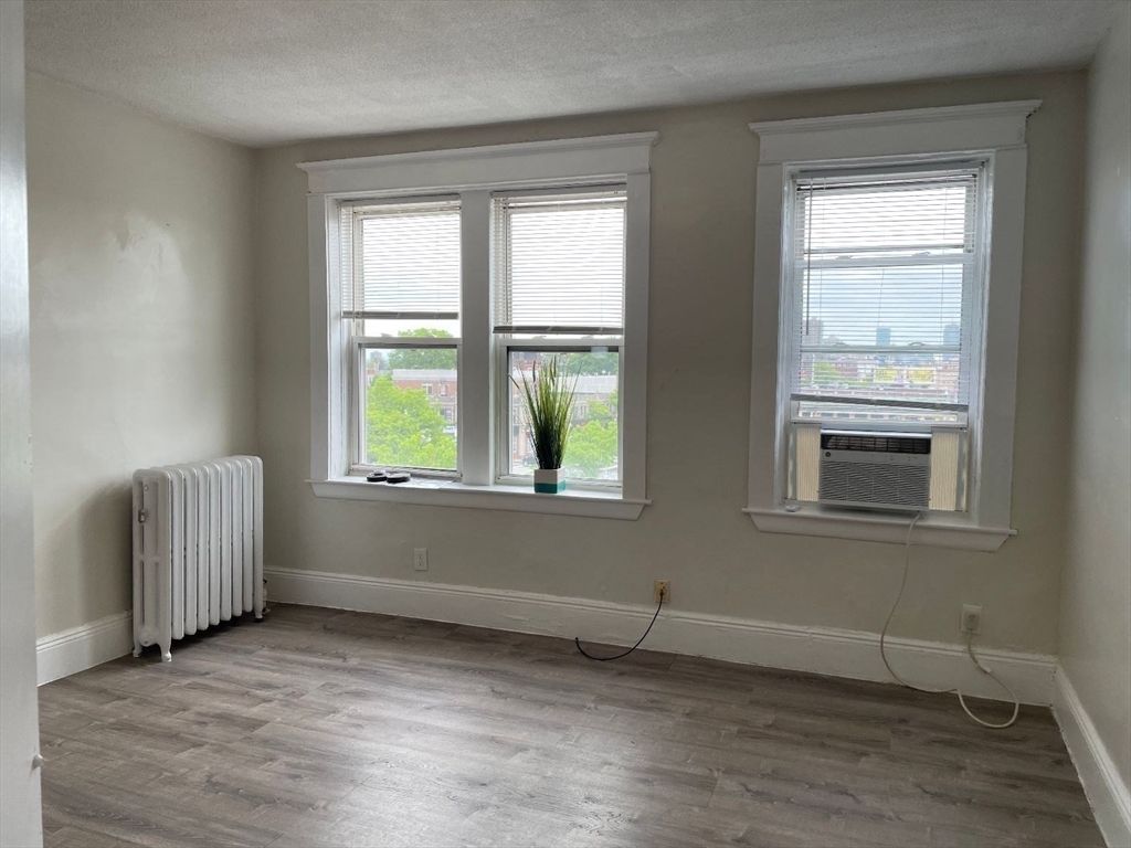 2 bed, 1 bath apartment for rent at 56 Park Vale Ave Unit 17, Allston — photo 7 of 15