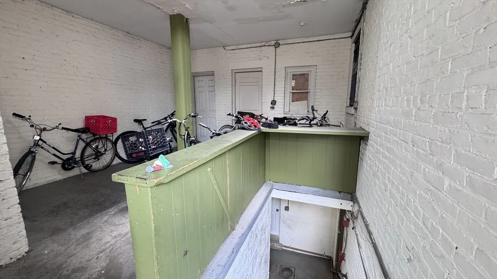 1 bed, 1 bath apartment for rent at 56 Park Vale Ave Unit 4, Boston — photo 8 of 10