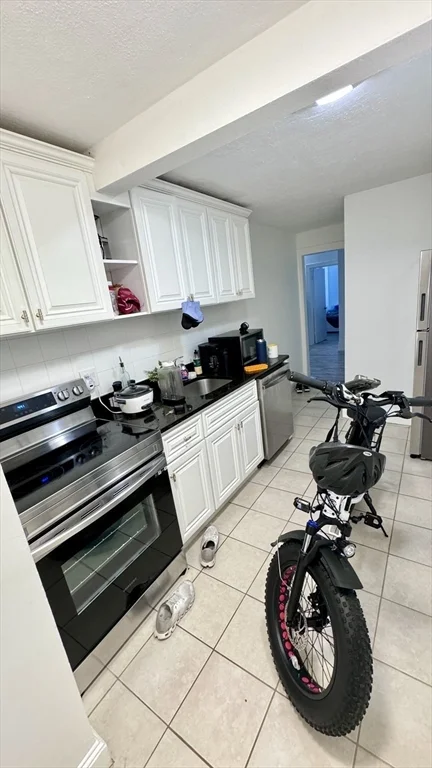 1 bed, 1 bath apartment for rent at 56 Park Vale Ave Unit 4, Boston — photo 3 of 10