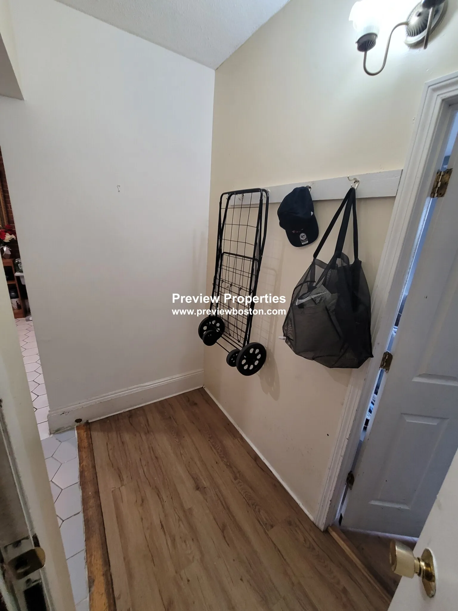 3 bed, 1 bath apartment for rent at 56 Park Vale Ave Unit 9P, Allston — photo 1 of 14