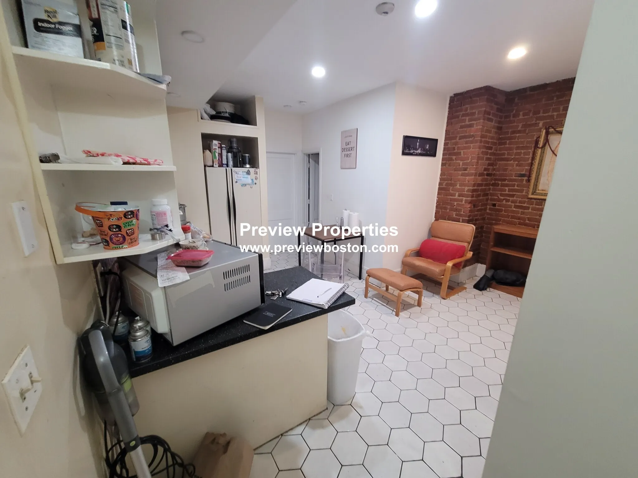 3 bed, 1 bath apartment for rent at 56 Park Vale Ave Unit 9P, Allston — photo 2 of 14