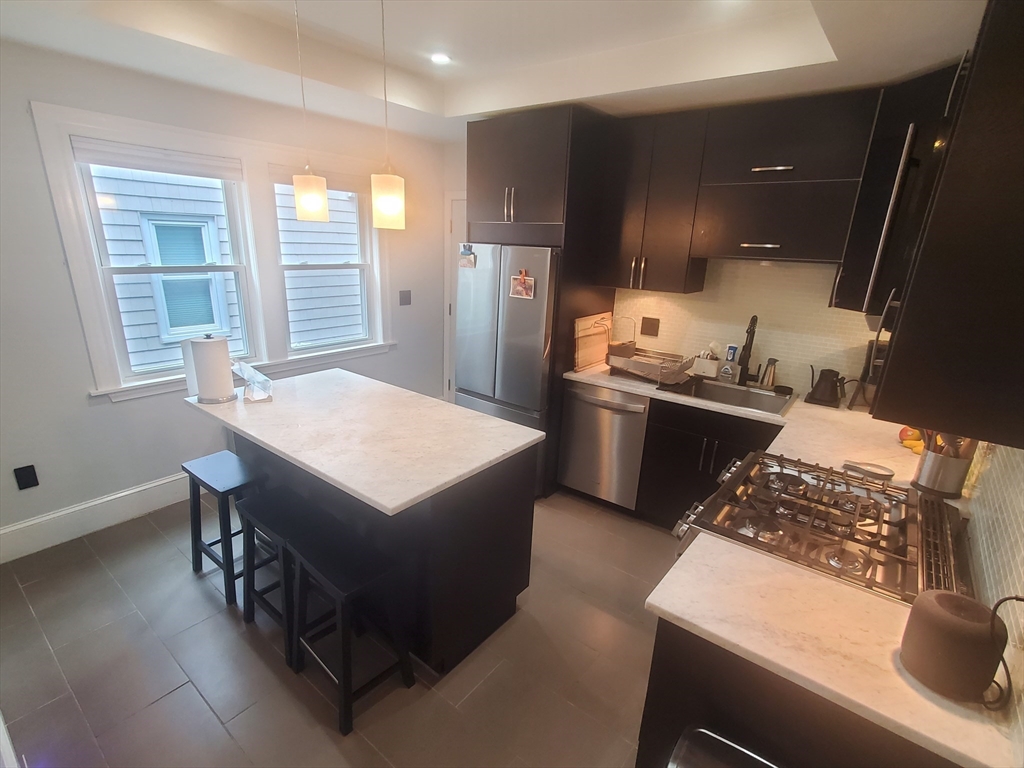 2 bed, 1 bath apartment for rent at 56 Percival St Unit 1, Dorchester — photo 3 of 14