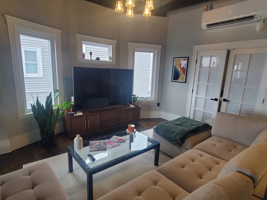 2 bed, 1 bath apartment for rent at 56 Percival St Unit 3, Dorchester — photo 6 of 24