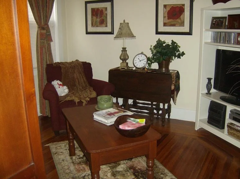 2 bed, 1 bath apartment for rent at 56 Prentiss St Unit 1, Watertown — photo 3 of 11