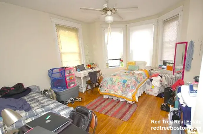 1 bed, 1 bath apartment for rent at 56 Queensberry St Unit 10, Fenway