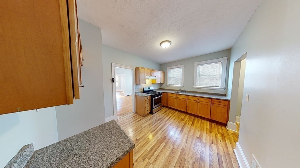 3 bed apartment for rent at 56 Ridgewood St Unit 2, Dorchester — photo 3 of 31